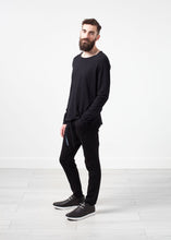 Daris Tee in Black -UEB