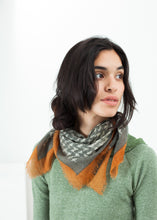 Houndstooth Square in Slate -UEB
