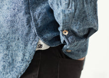 Floral Button-Up in Blue -UEB