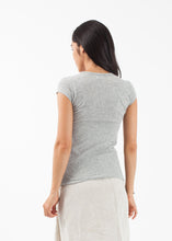 Fitted Tee -UEB