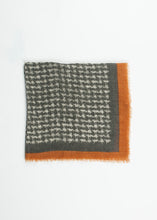 Houndstooth Square in Slate -UEB