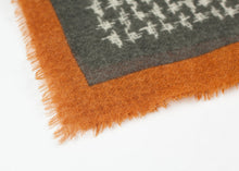 Houndstooth Square in Slate -UEB